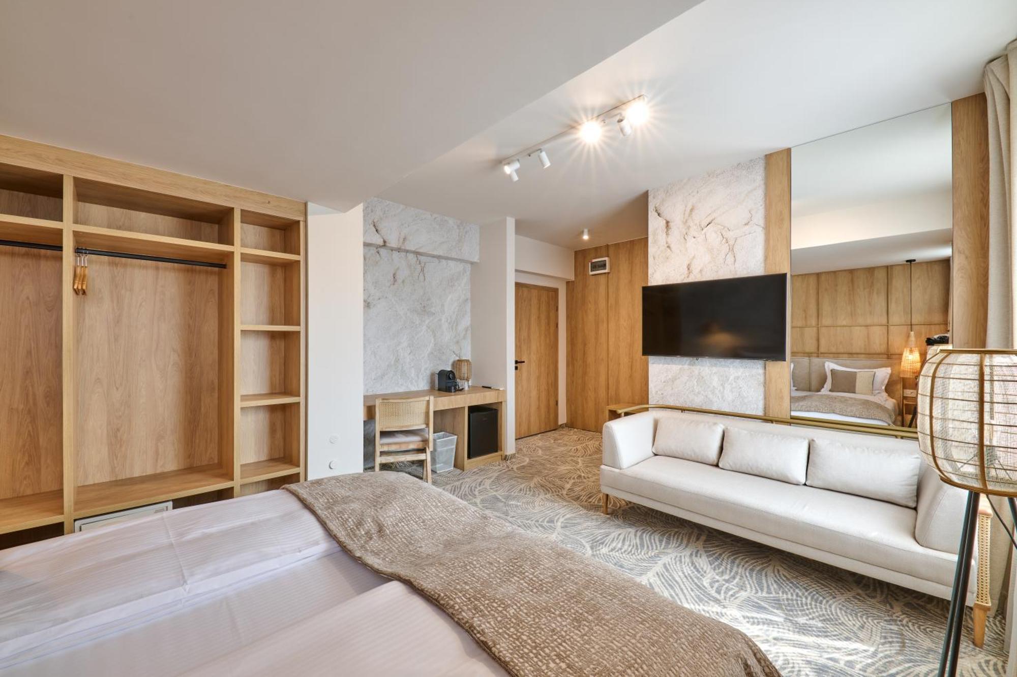 Hotel Serenity Temesvár Kültér fotó