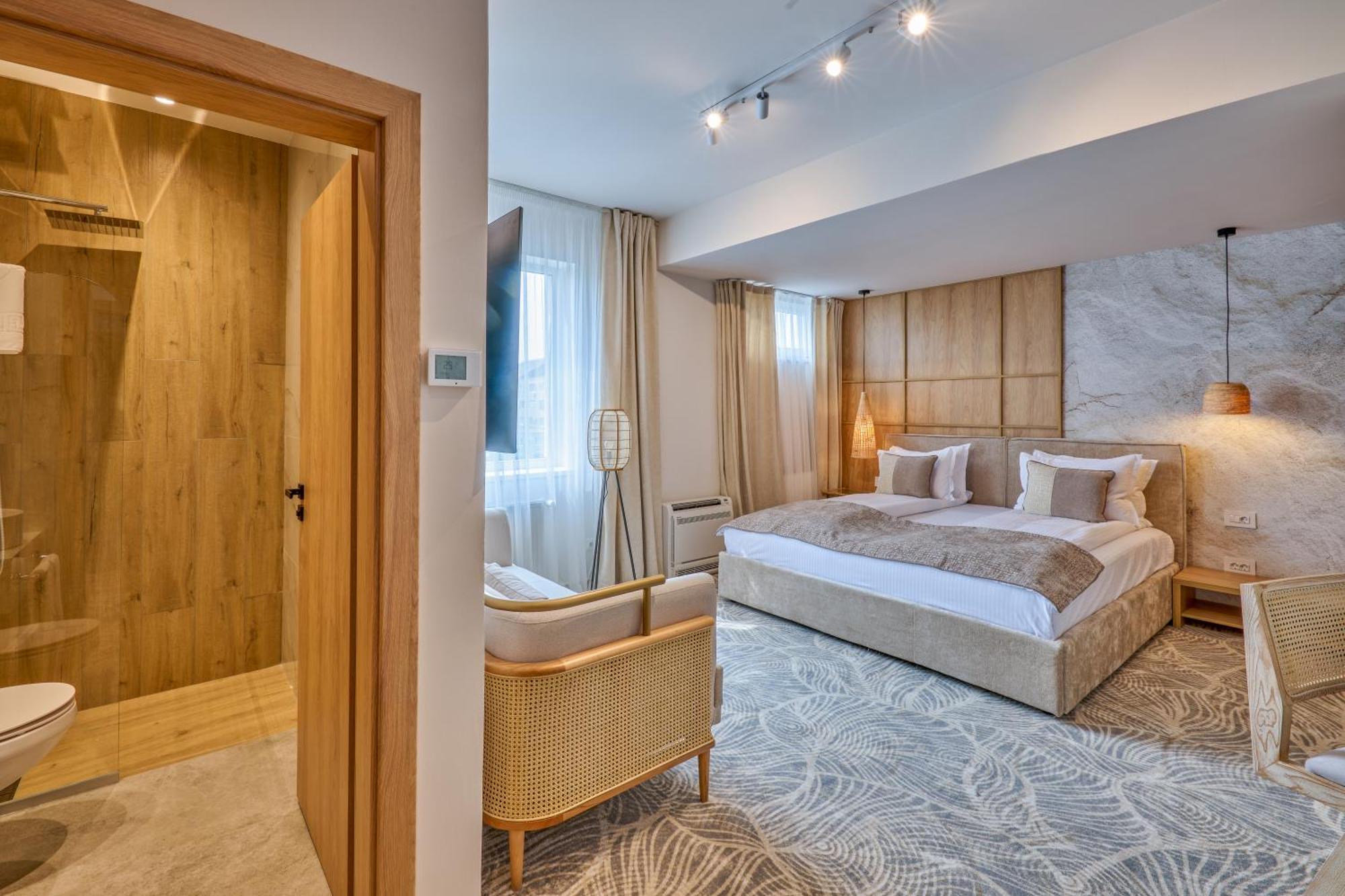 Hotel Serenity Temesvár Kültér fotó