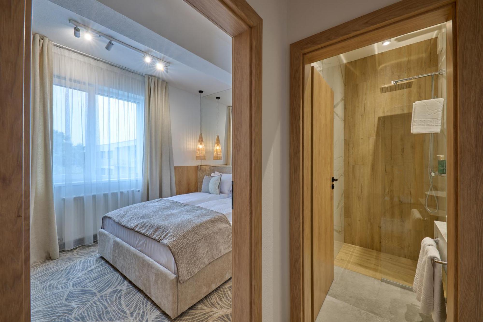 Hotel Serenity Temesvár Kültér fotó
