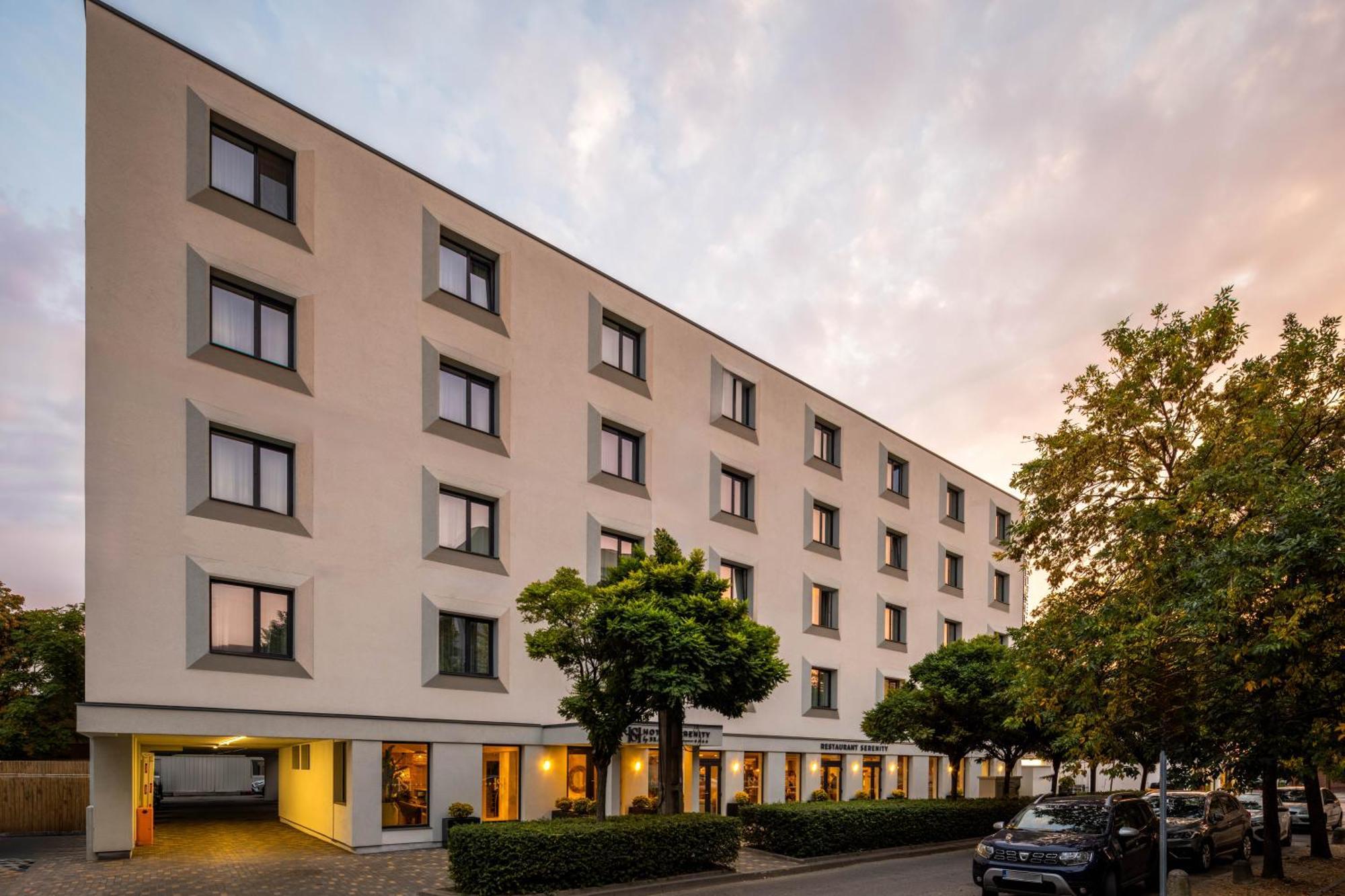 Hotel Serenity Temesvár Kültér fotó