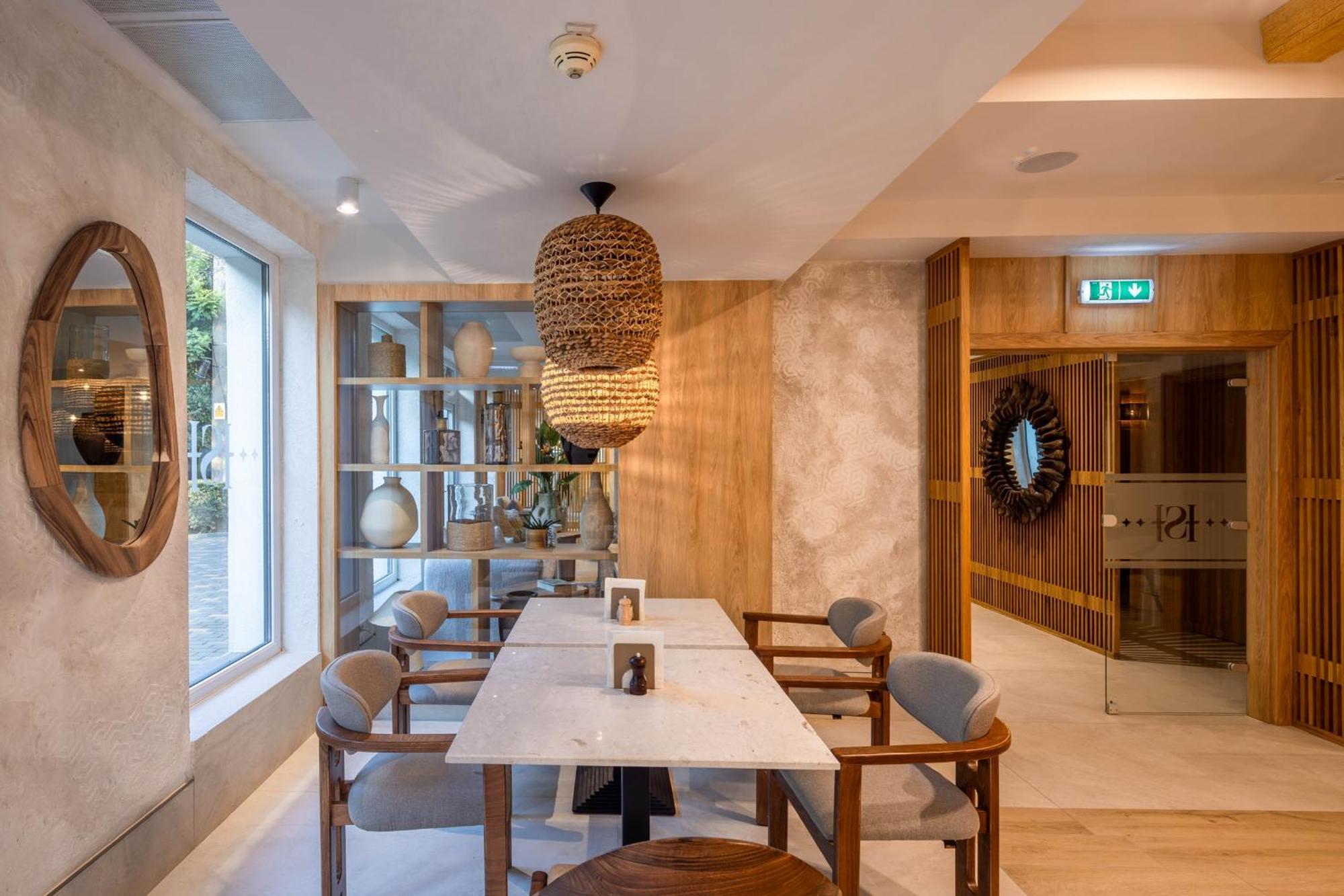 Hotel Serenity Temesvár Kültér fotó